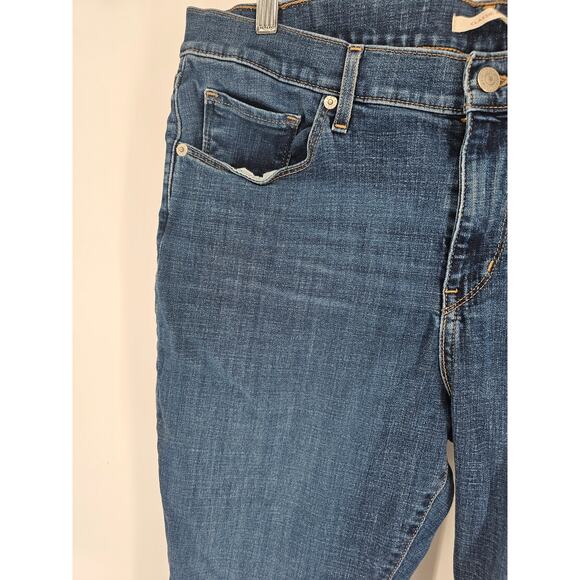 Levi Strauss Womens Sz 14 Classic Bootcut Blue Jeans Medium Wash - Picture 2 of 5